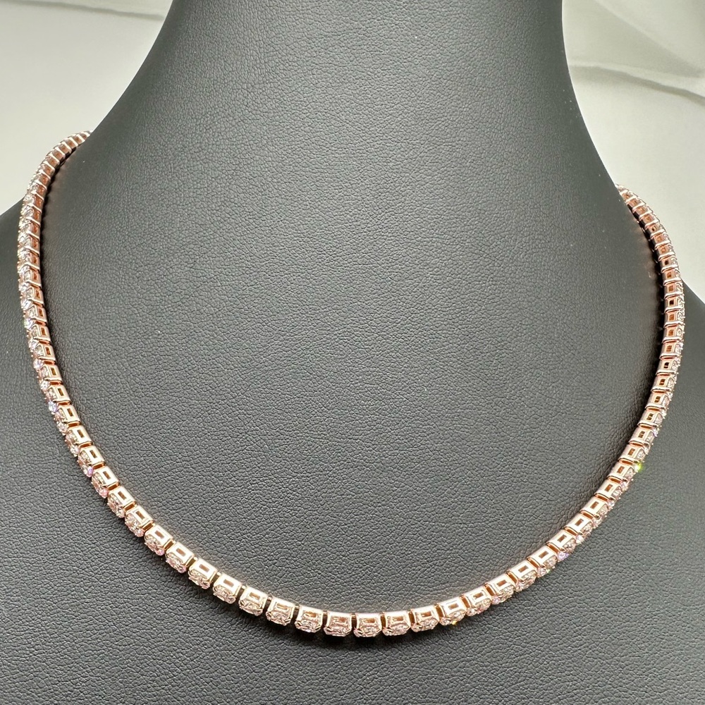 NWOT‎ RETAIL Rose Gold Tennis Necklace Sparkly 18Inch Luxury Layering Jewelry 🌹